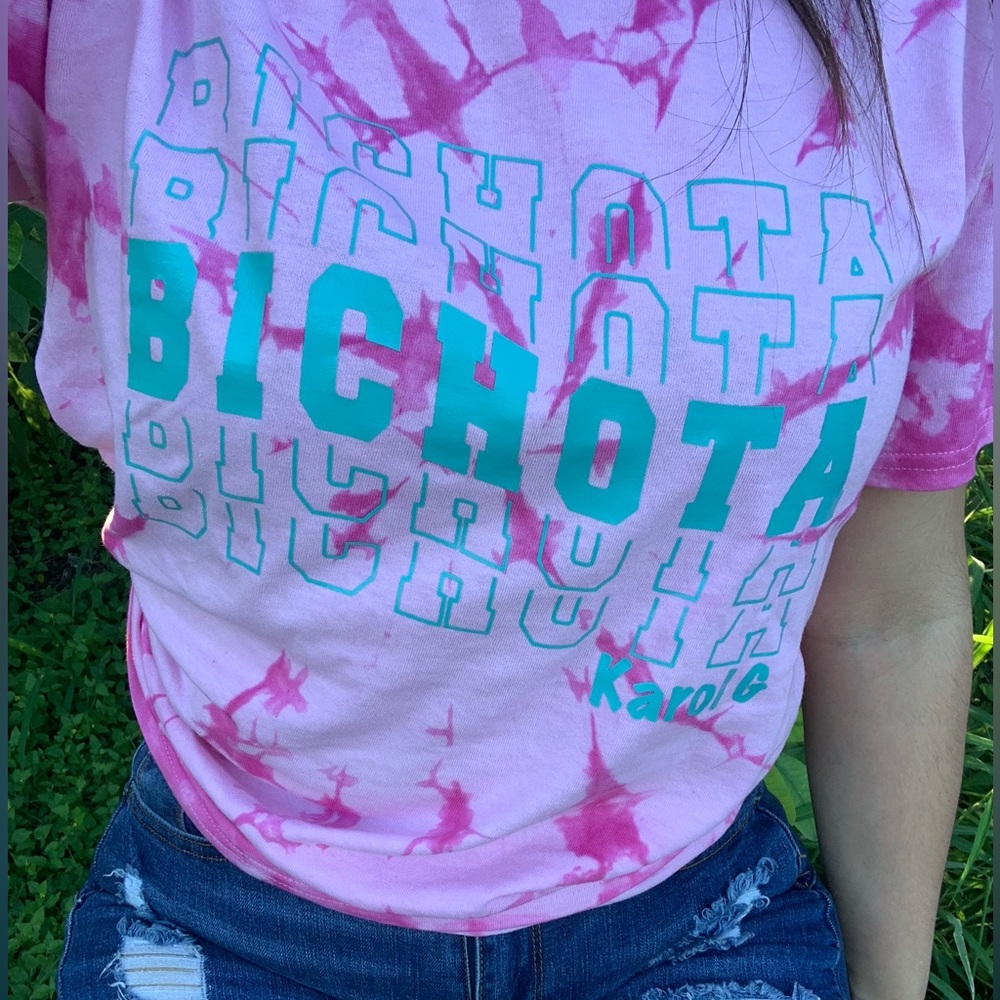 Bichota tees